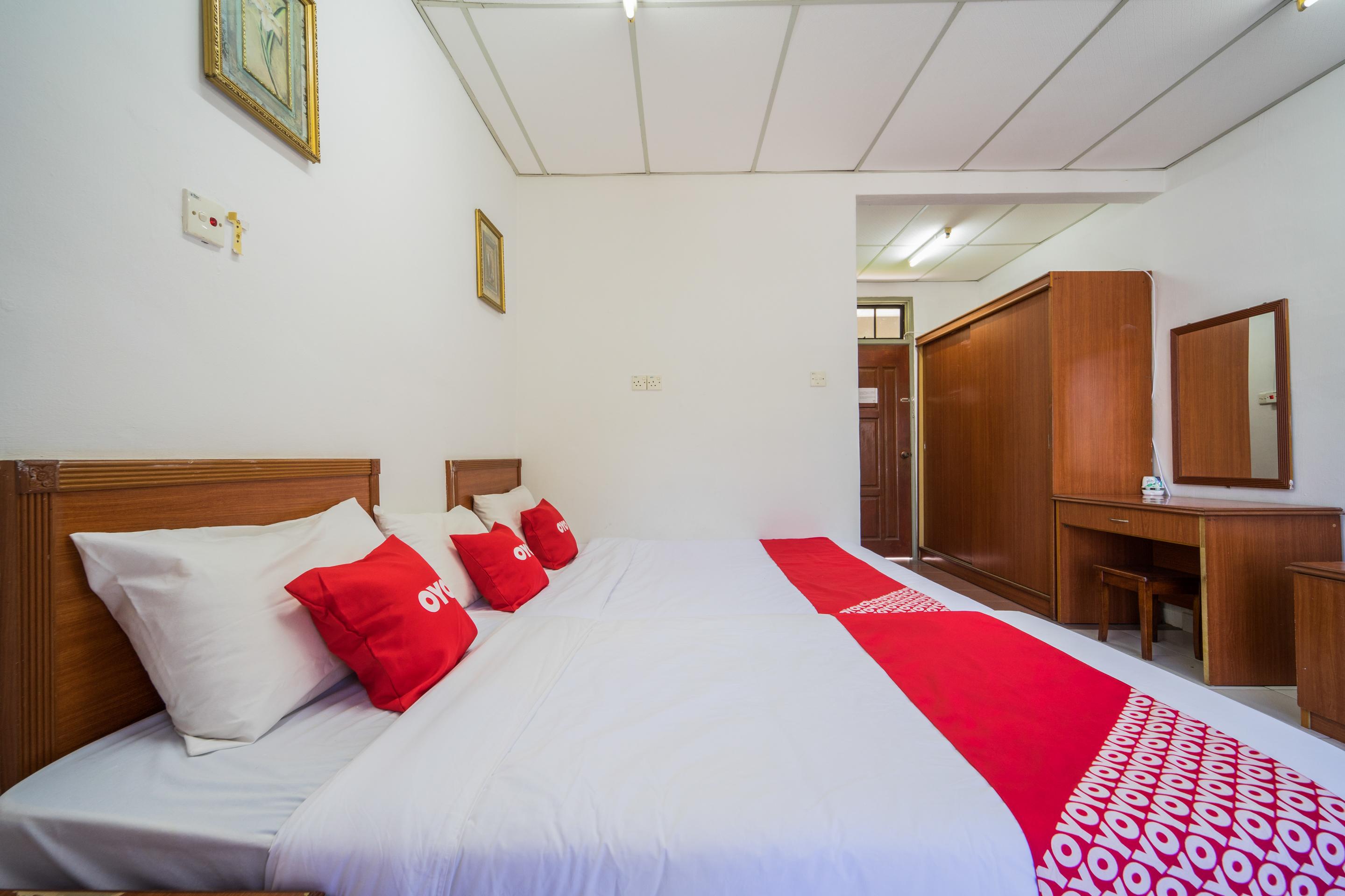 Terap Inn Kampong Raja Экстерьер фото
