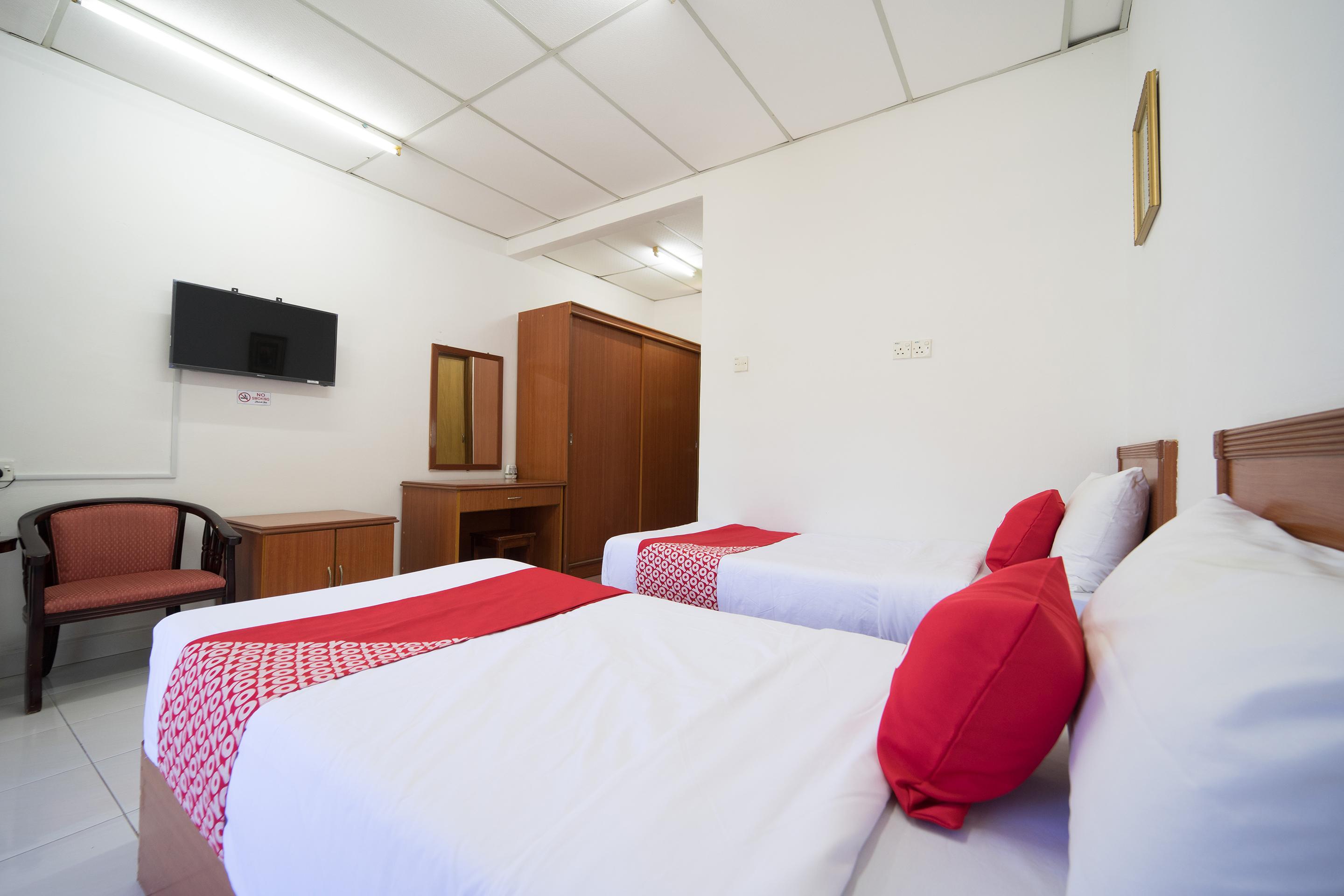 Terap Inn Kampong Raja Экстерьер фото
